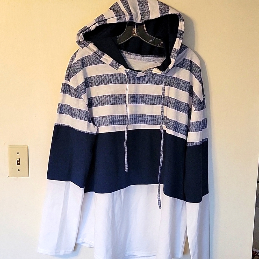 Hooded L/S Top Size 2X